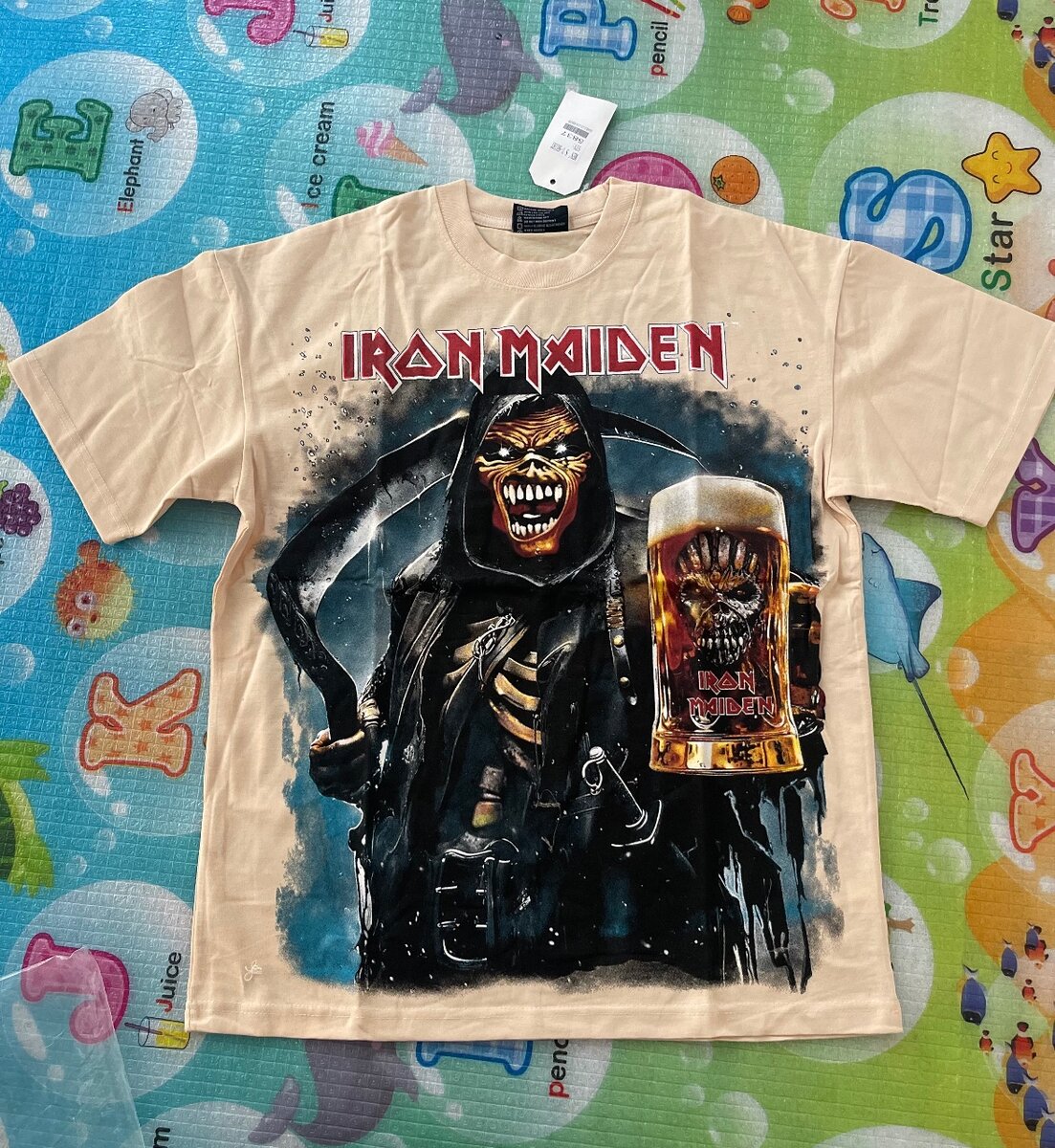 T-shirt graphique tendance