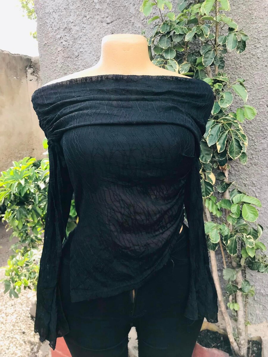 Quality thrifted tops 