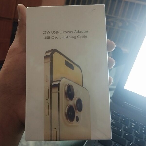 25W iPhone charger