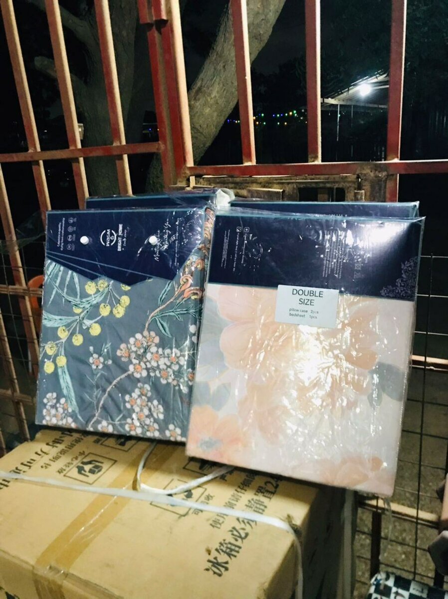 Double size bedsheets