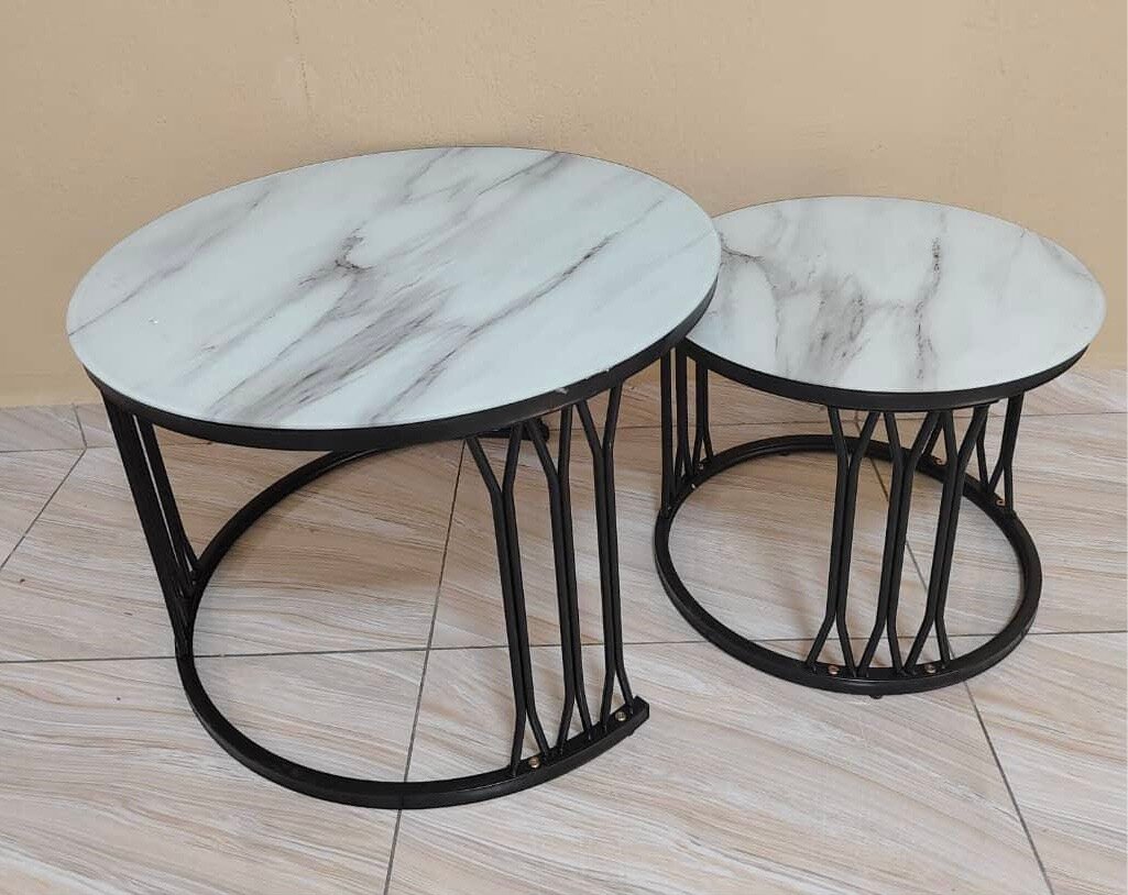 Tables gigognes modernes