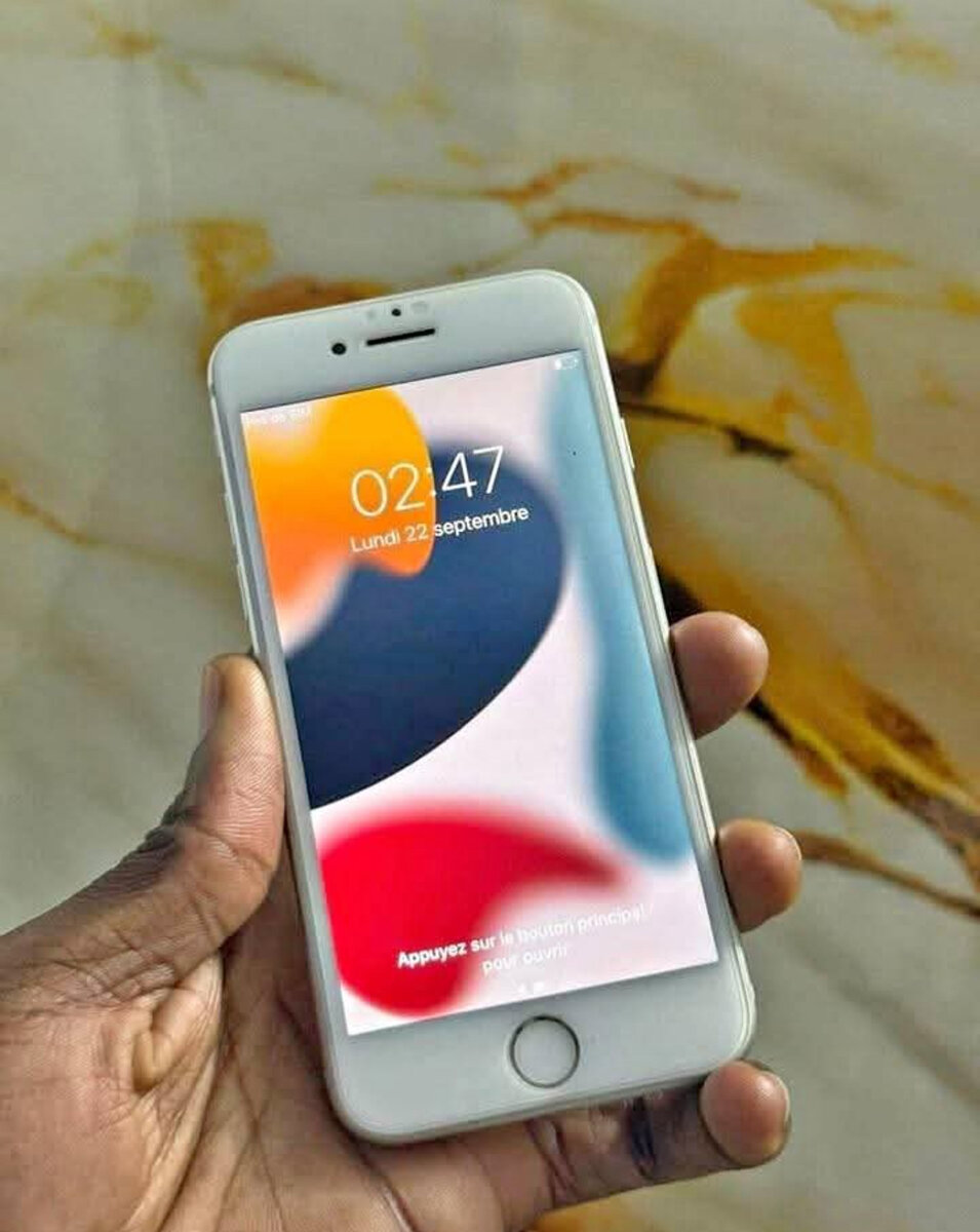 iPhone 7 Argent 32GB