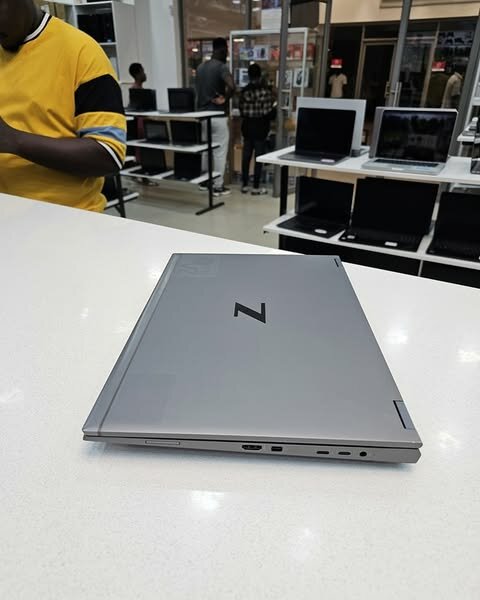 Hp ZBOOK FURY G8 CORE I7 11TH GEN 32GB RAM 512 SSD