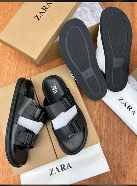 Sandales en cuir noir