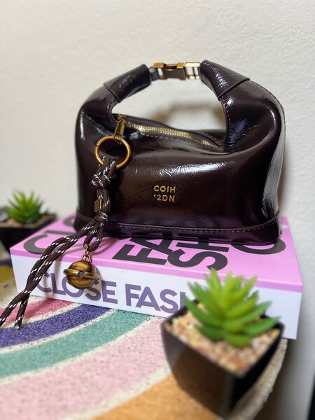 Sac à main élégant en cuir