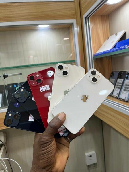 Iphone 13 simple casi 128GB.