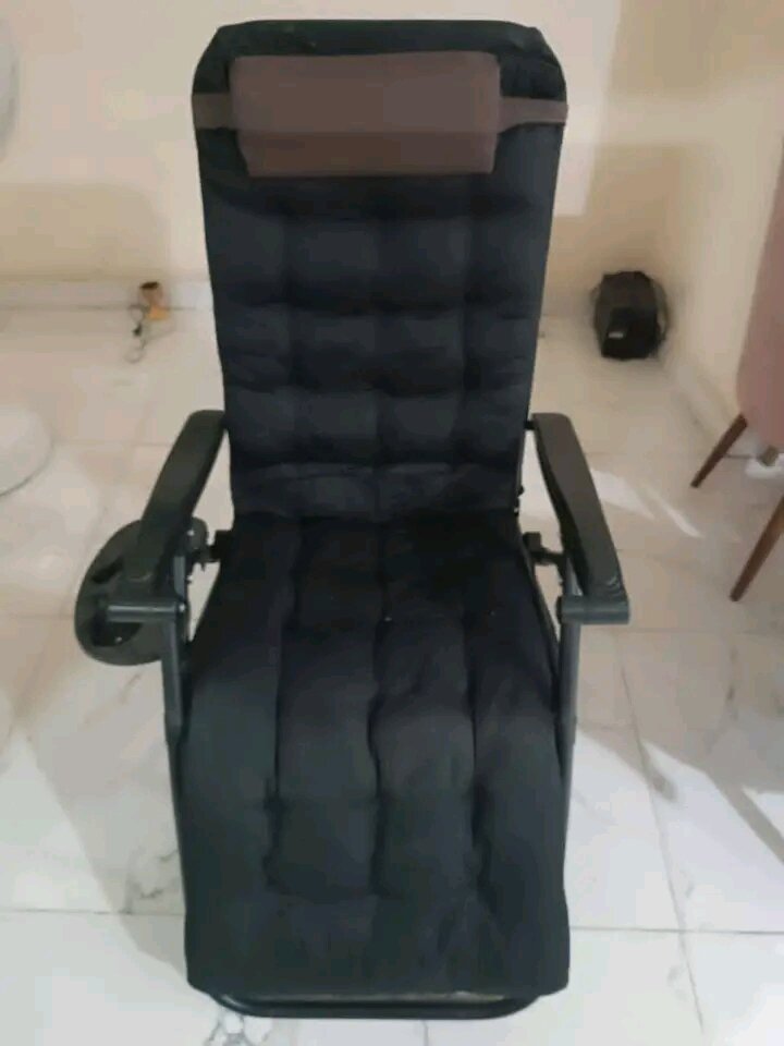 Chaise longue pliable confortable