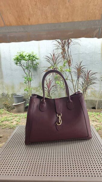 Sac à main en cuir élégant