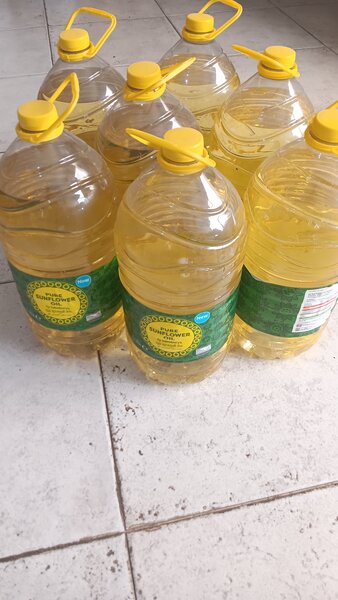 Pure sunflower oil