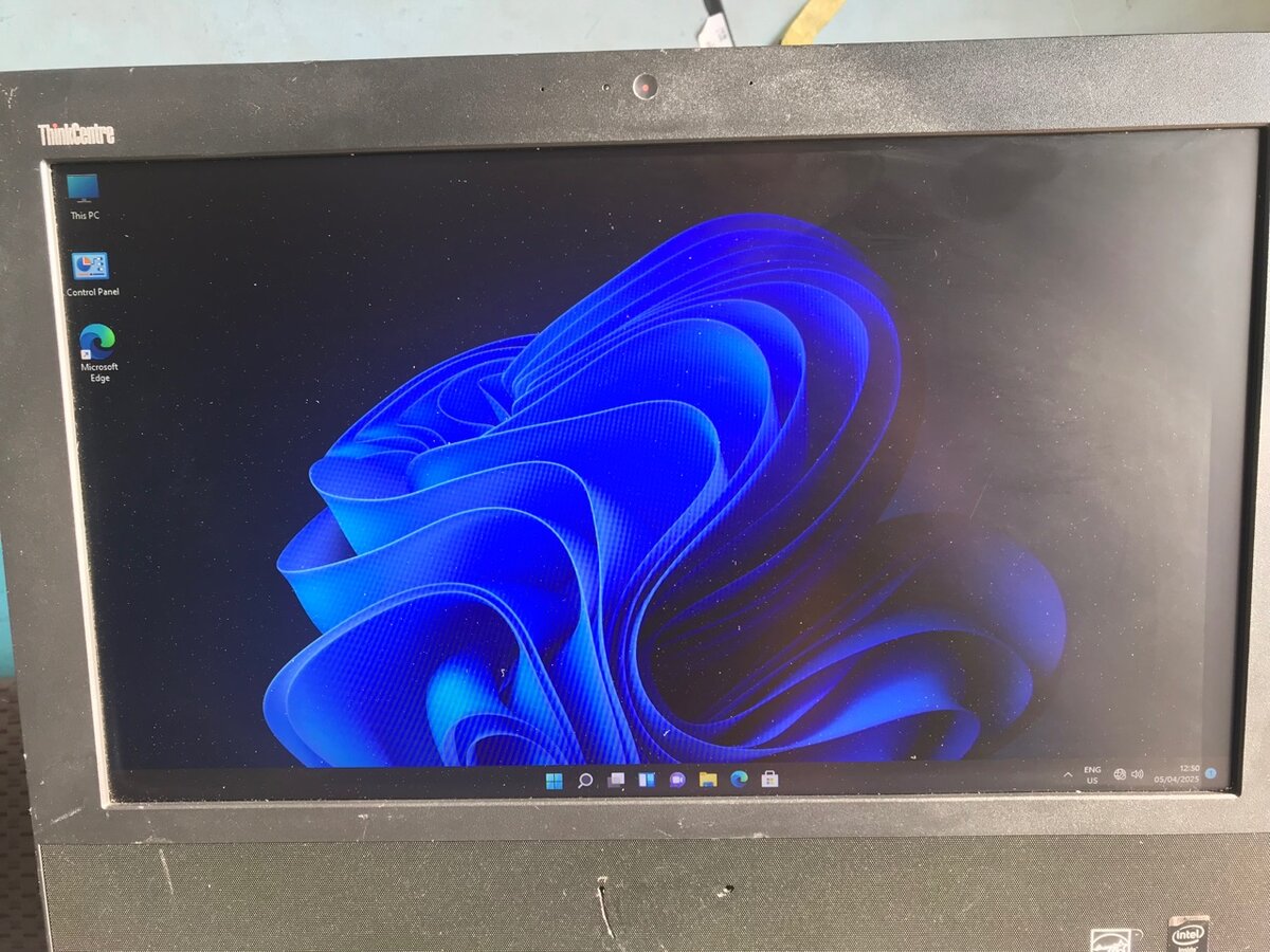 Lenovo all in one  i3 4th gen