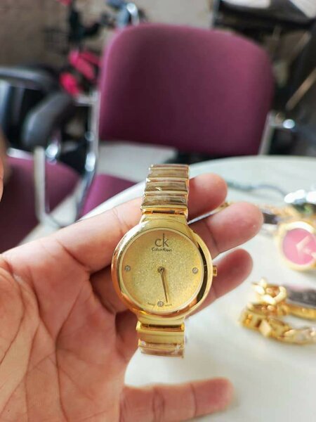 Montre de qualité pour femme