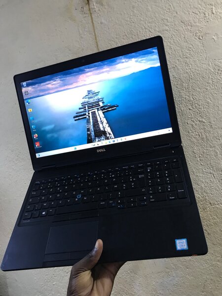Ordinateur Portable Dell Pro
