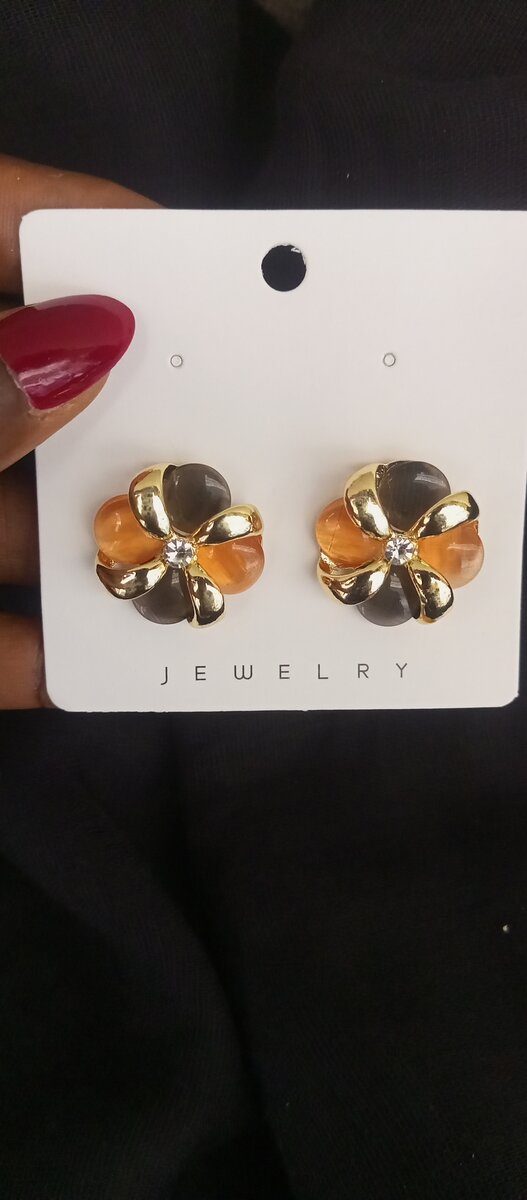 Elegant Crystal Flower Earrings