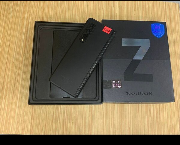 Samsung Galaxy Z Fold3 5G