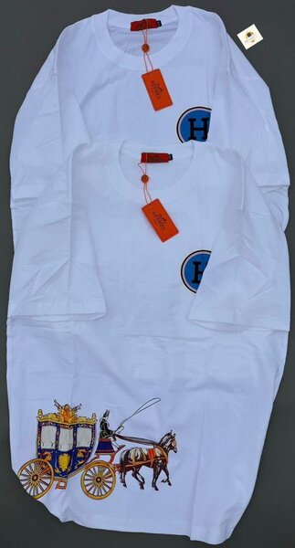 T-shirts de marque colorées