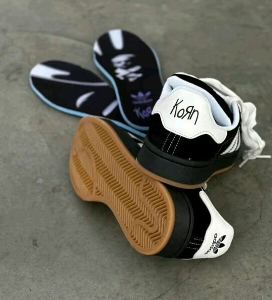 Baskets noires Korn Adidas