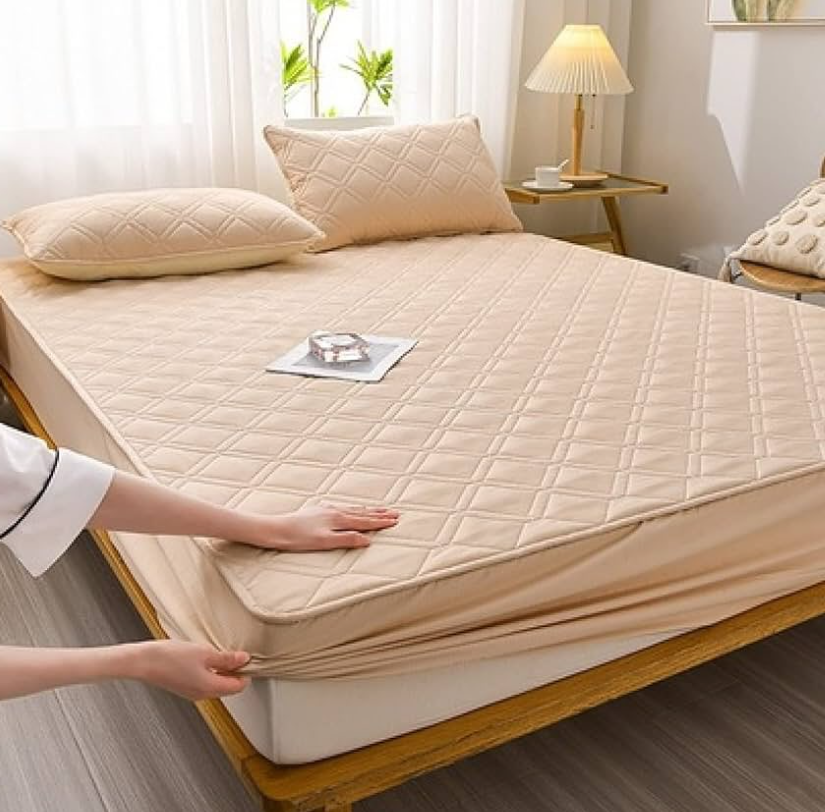 Waterproof mattress protector