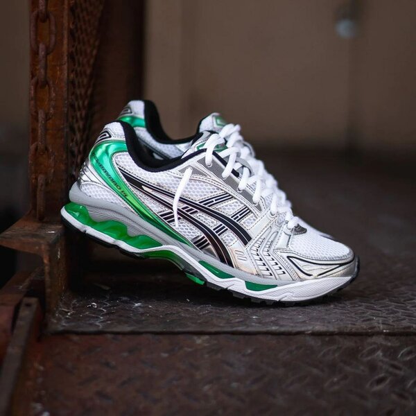 Chaussures de course légères