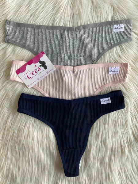 Strings et culottes pour femmes