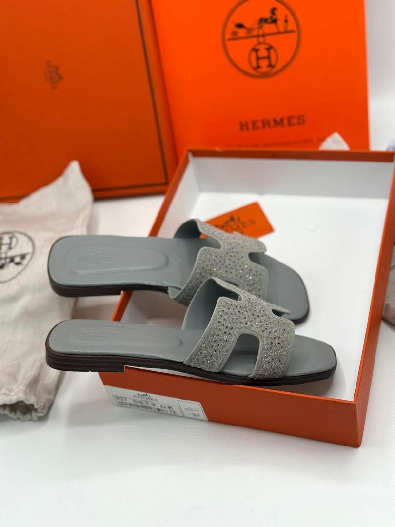 Hermes slippers