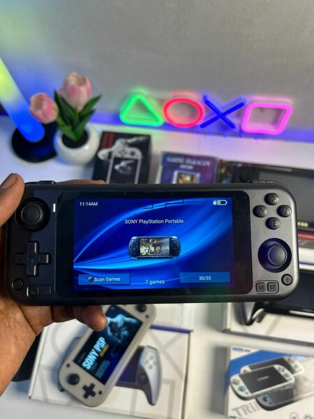 Console game player