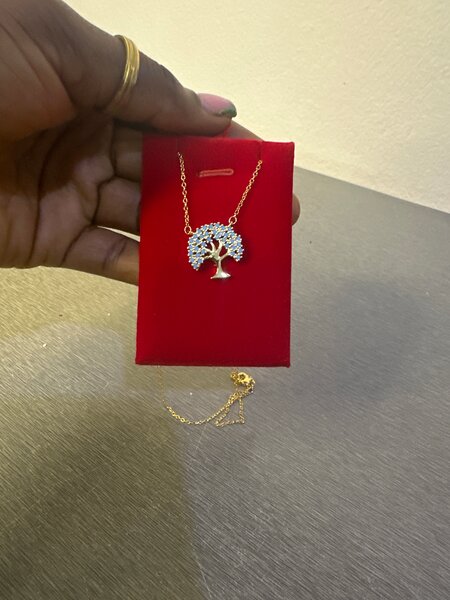 Collier Pendentif Élégant