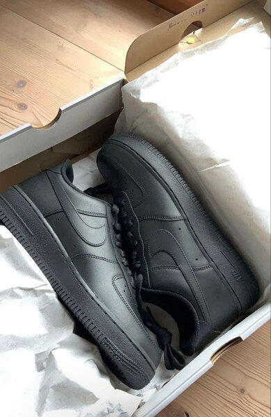 Baskets noires classiques