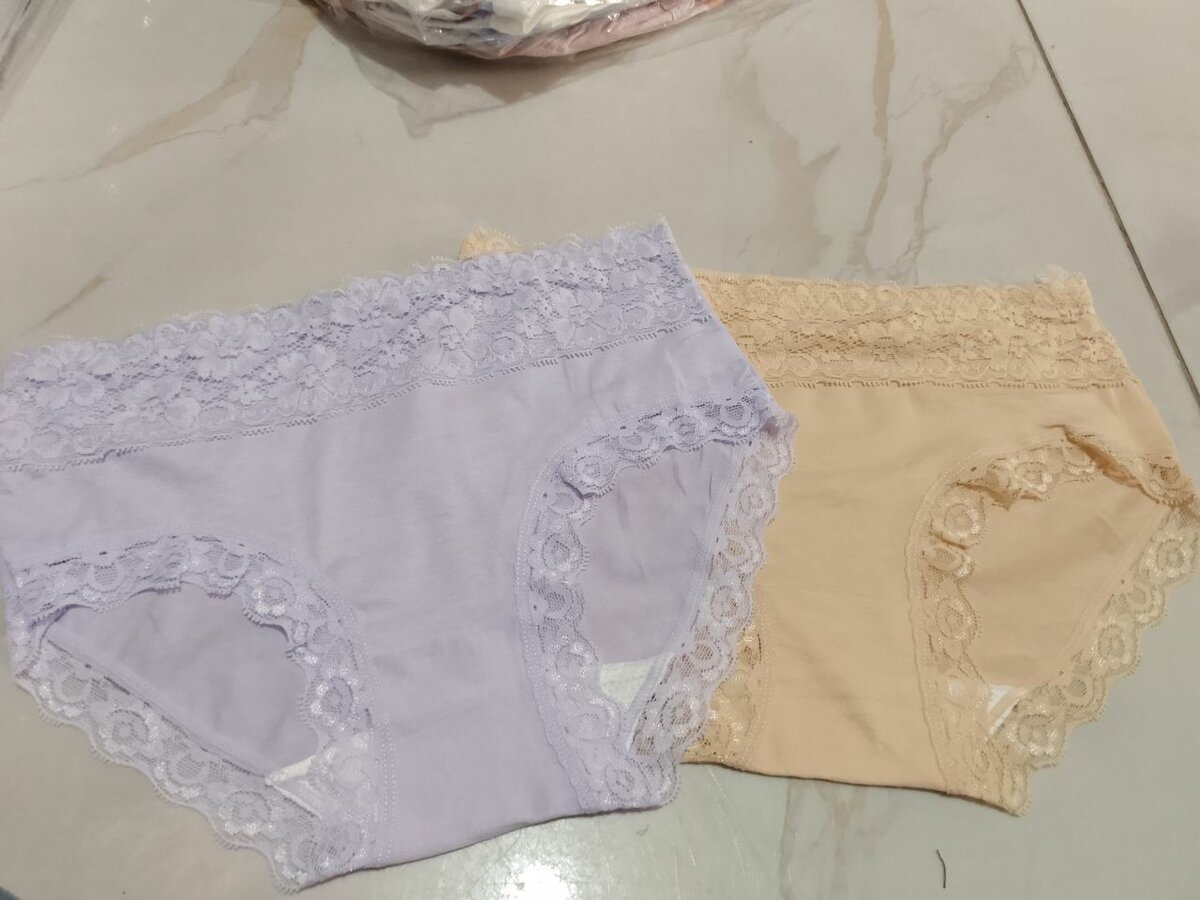 Culottes dentelle colorées