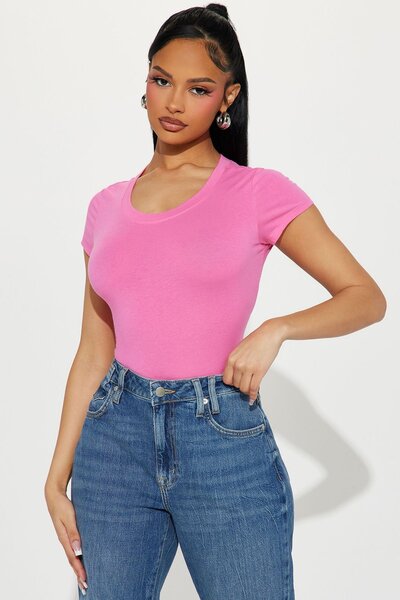 Bodysuit rose ajusté