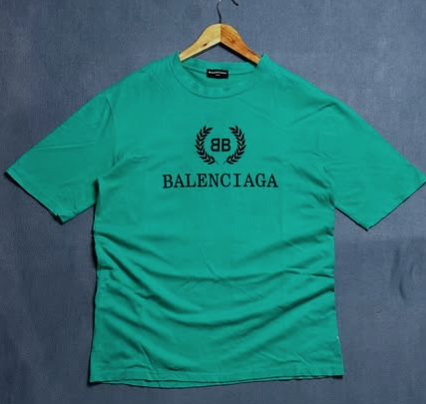 Balenciaga BB t shirt size: ML