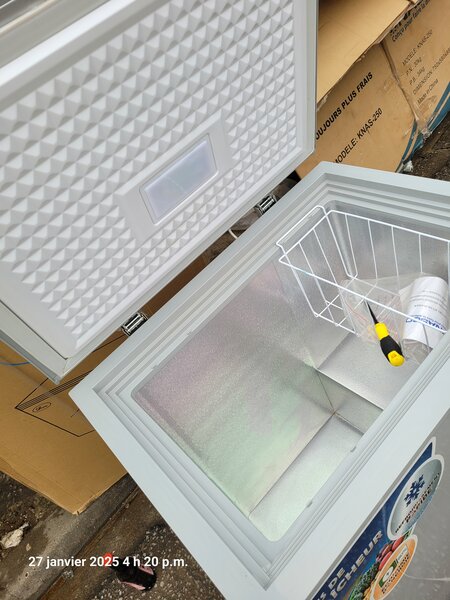 Congélateur couche nasco volume 220L