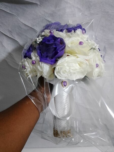 Confection de bouquets mariee