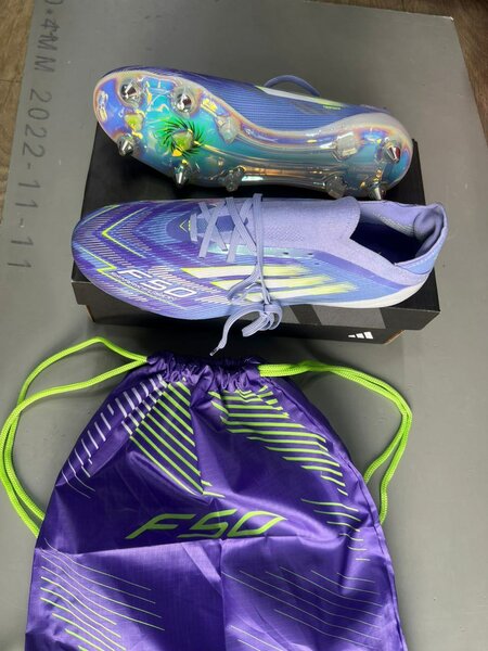 Chaussures de Foot Ultralégères