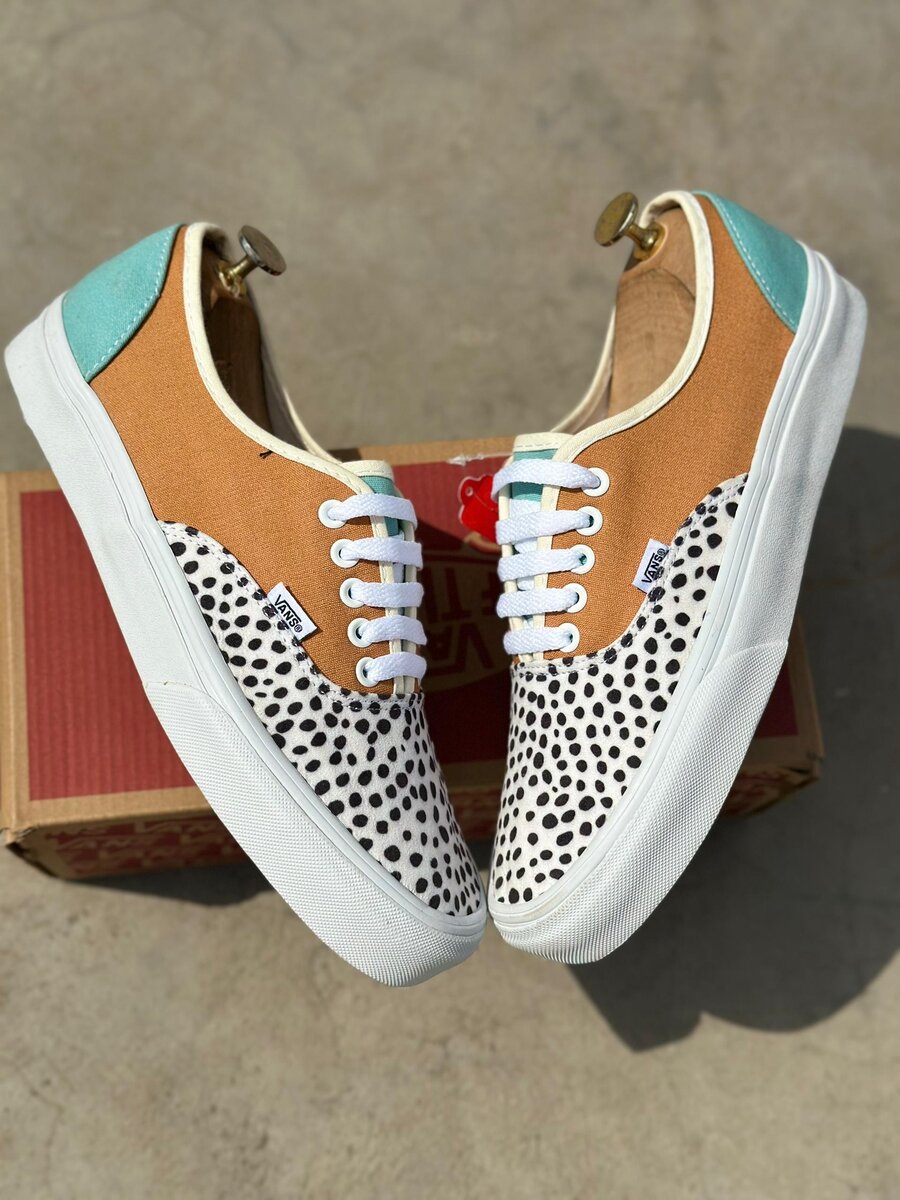 Sneakers à motif léopard unique