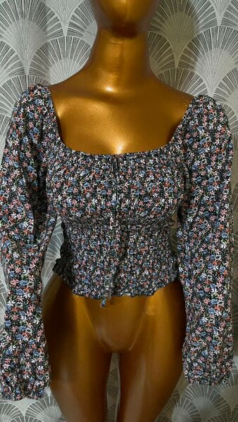 Blouse fleurie à manches longues