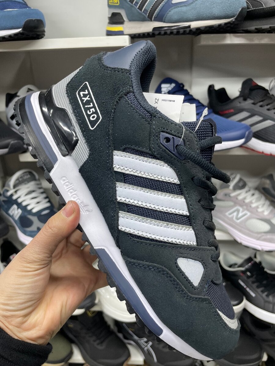 Adidas ZX 750