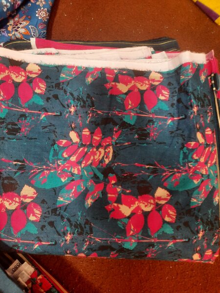 3 pcs lawn ladies suit