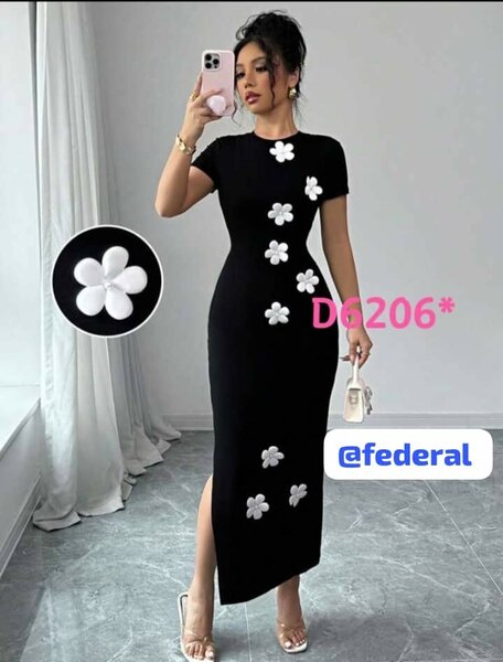 Robe moulante élégante en dentelle