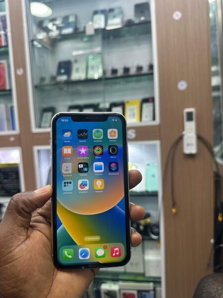 11 simple 64gb sans id