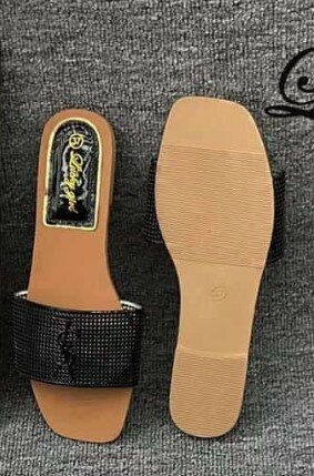 Women's beautiful flip flops