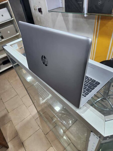 Hp pavillon 15 core i3