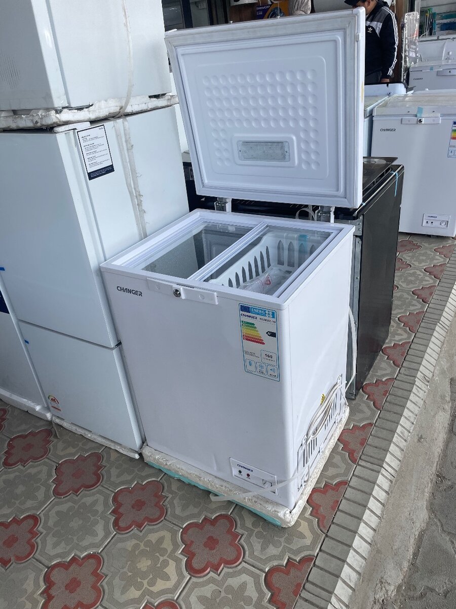 Морозильник 116л