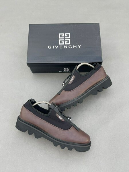 Mocassins cuir Givenchy