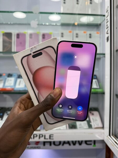 Disponible 15 simple 128go