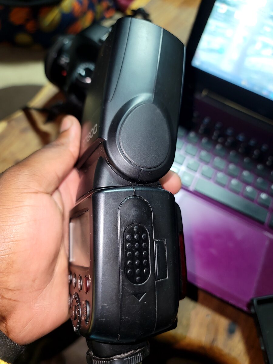 GOODOX TT600 SPEEDLIGHT