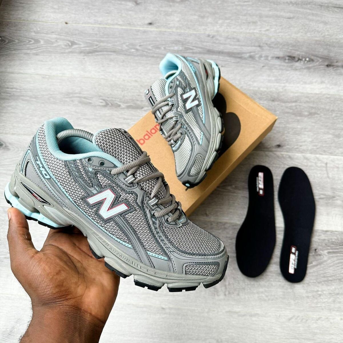 Sneakers New Balance 740