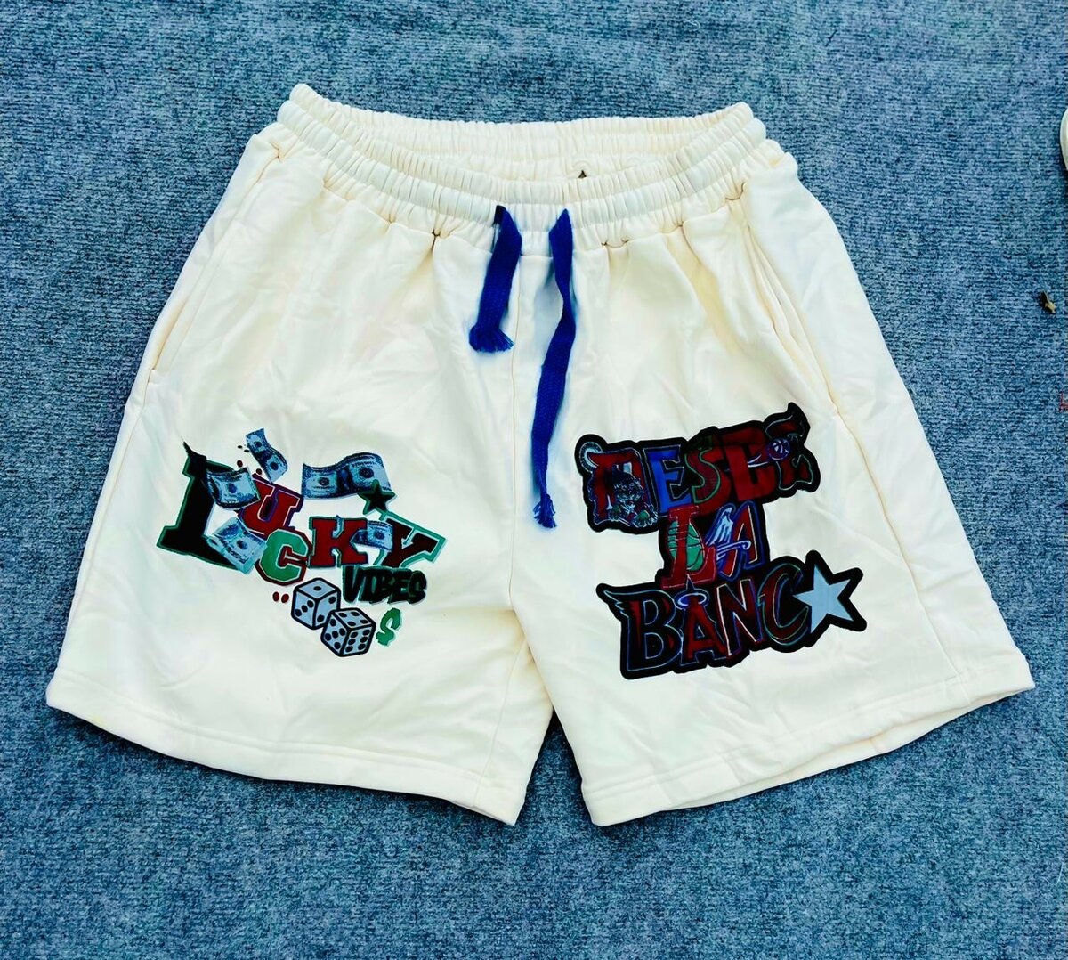 Shorts graphiques tendance