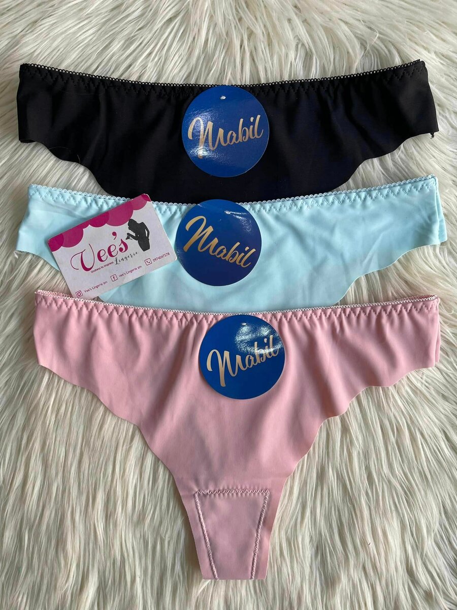 Strings et culottes pour femmes