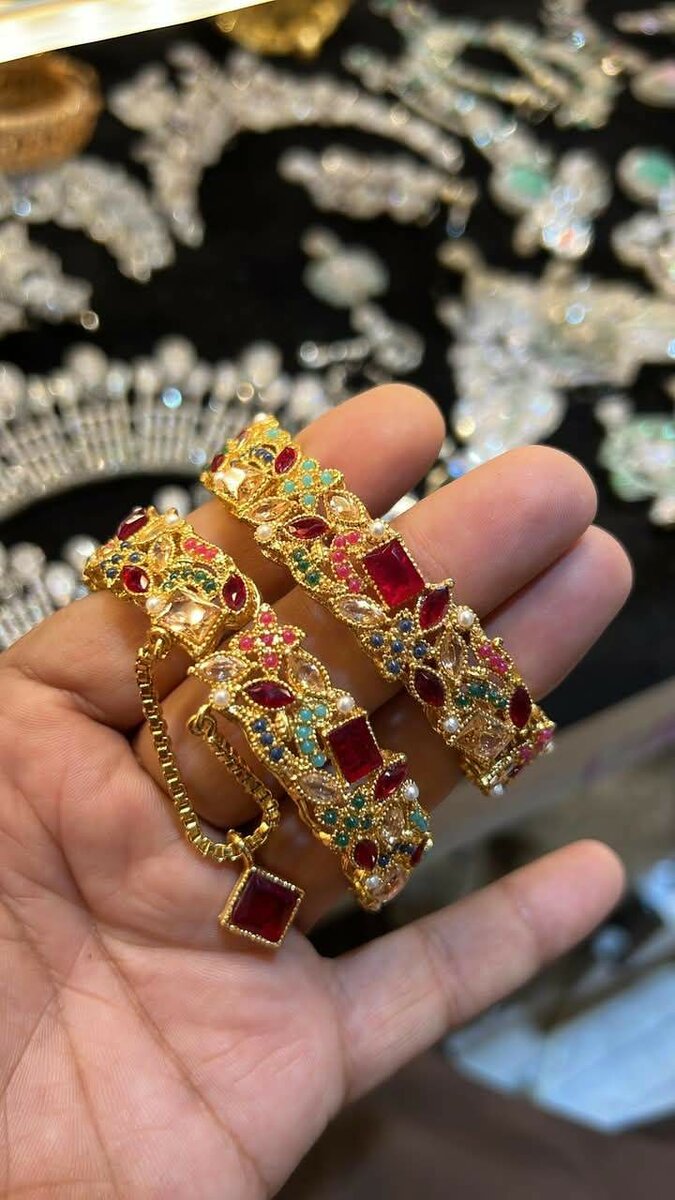 Beautiful pair of two bangles