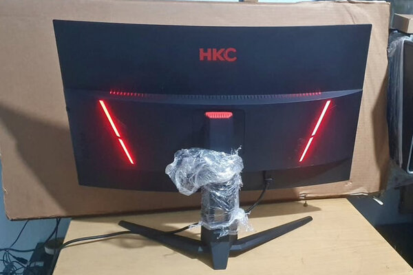 Moniteur incurvé HKC 32 pouces